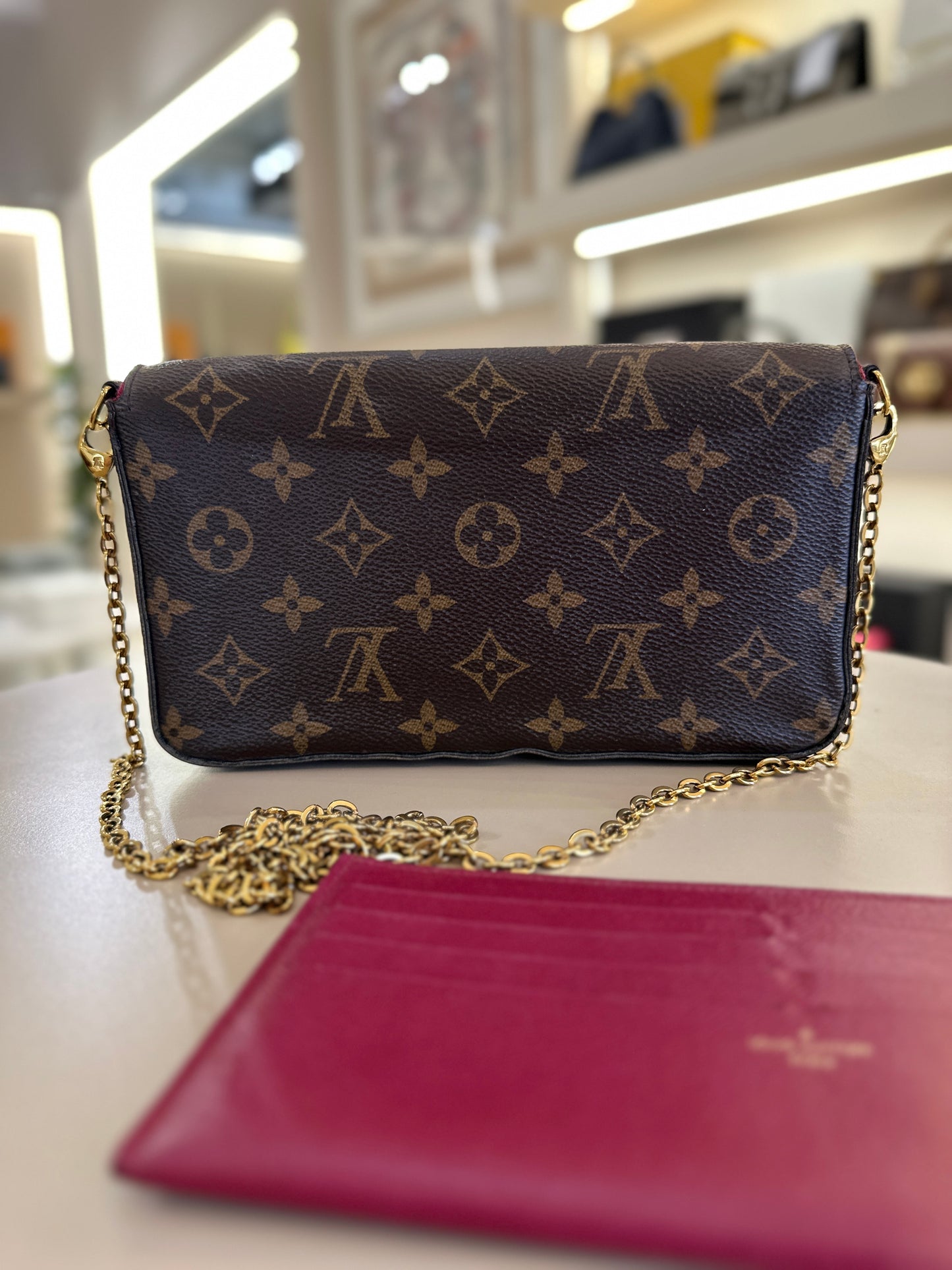 LOUIS VUITTON FELICIE POCHETTE