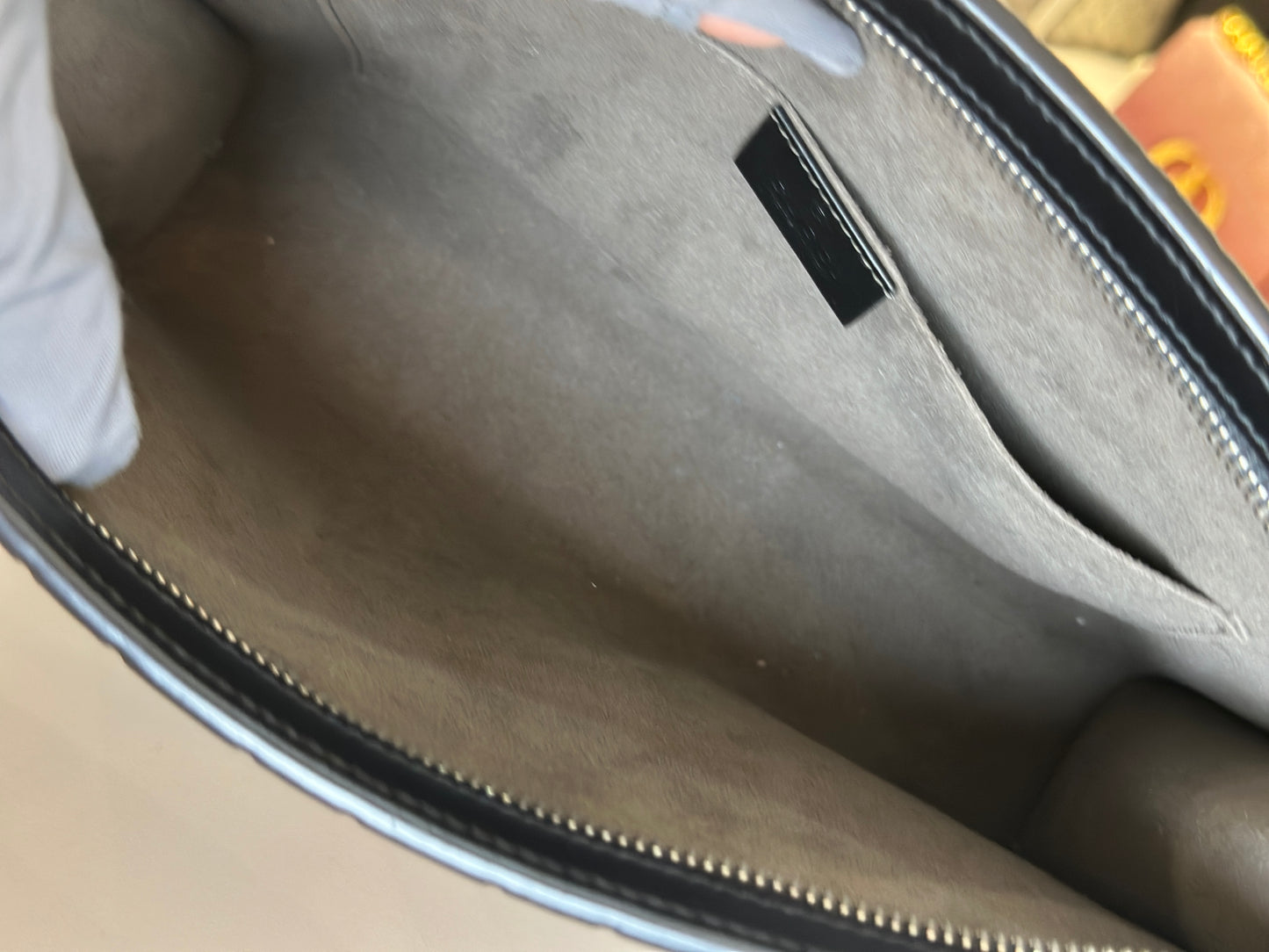 GUCCI WEB CLUTCH LEATHER