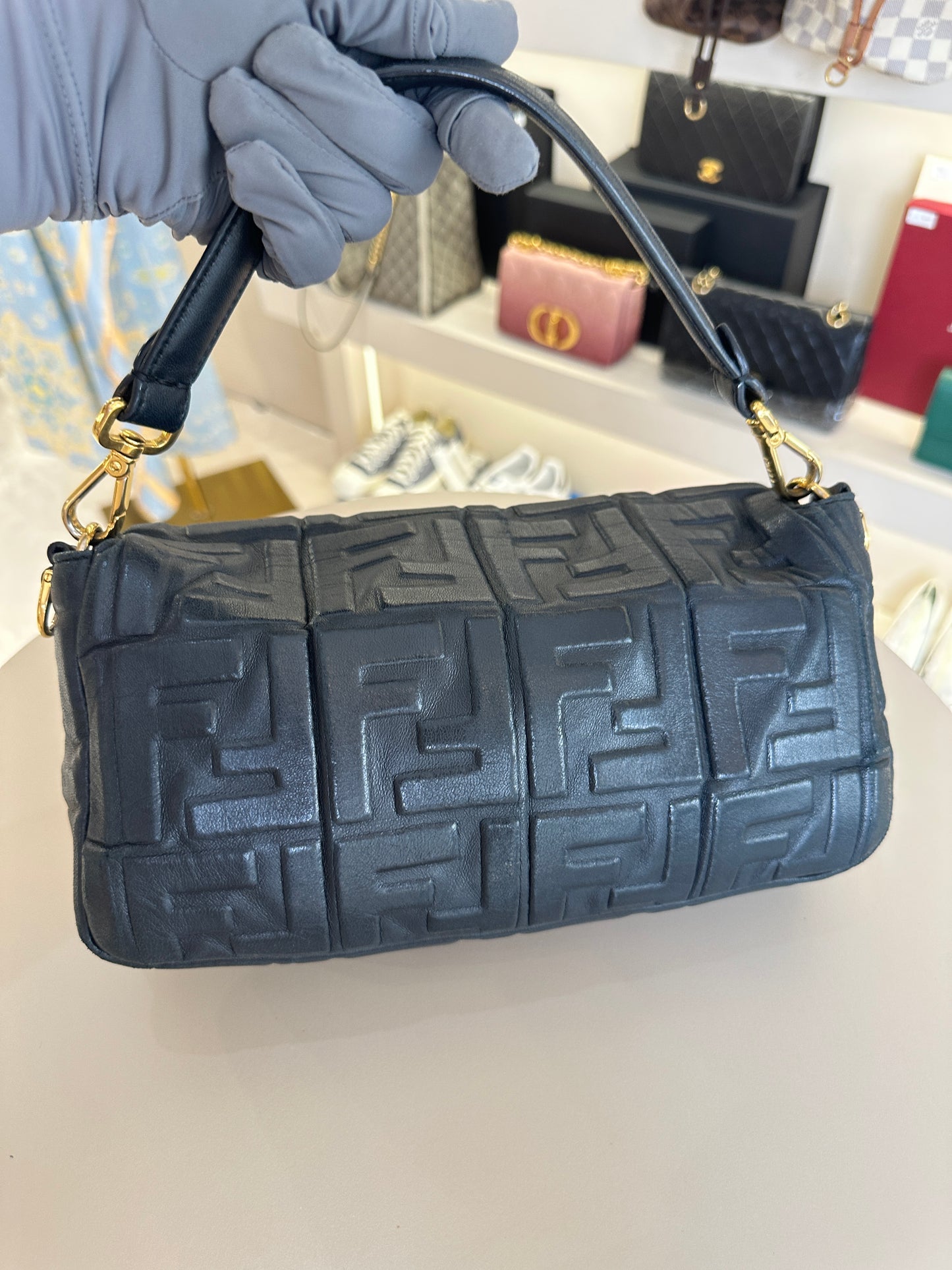 FENDI BAGUETTE MEDIUM