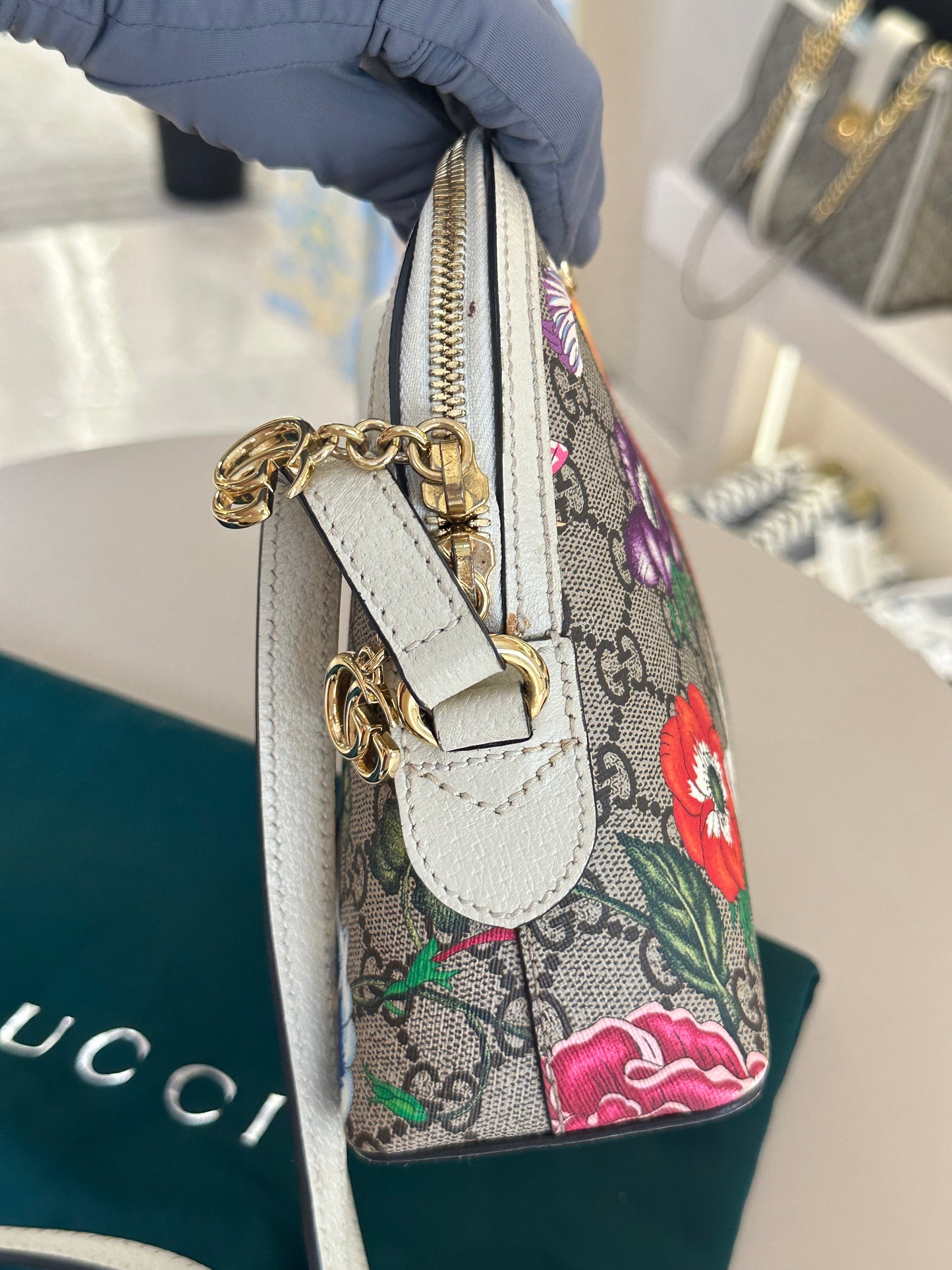 GUCCI GG SUPREME MONOGRAM FLORAL