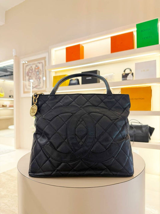 CHANEL MEDALLION ZIPPER TOTE