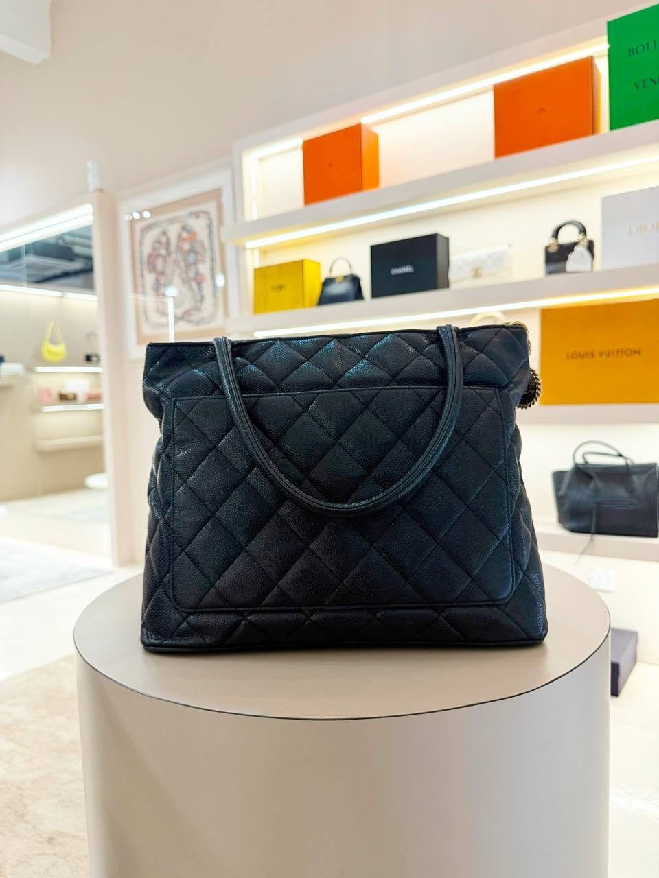 CHANEL MEDALLION ZIPPER TOTE