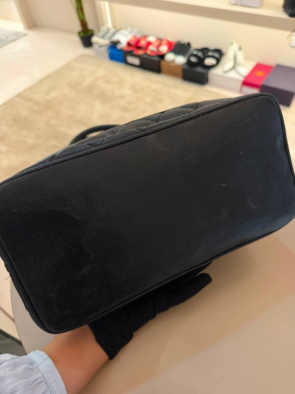 CHANEL MEDALLION ZIPPER TOTE