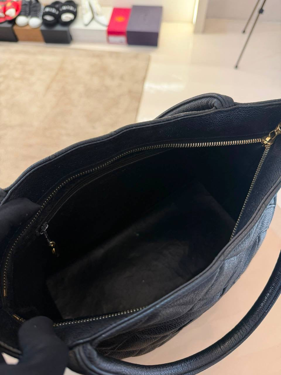 CHANEL MEDALLION ZIPPER TOTE