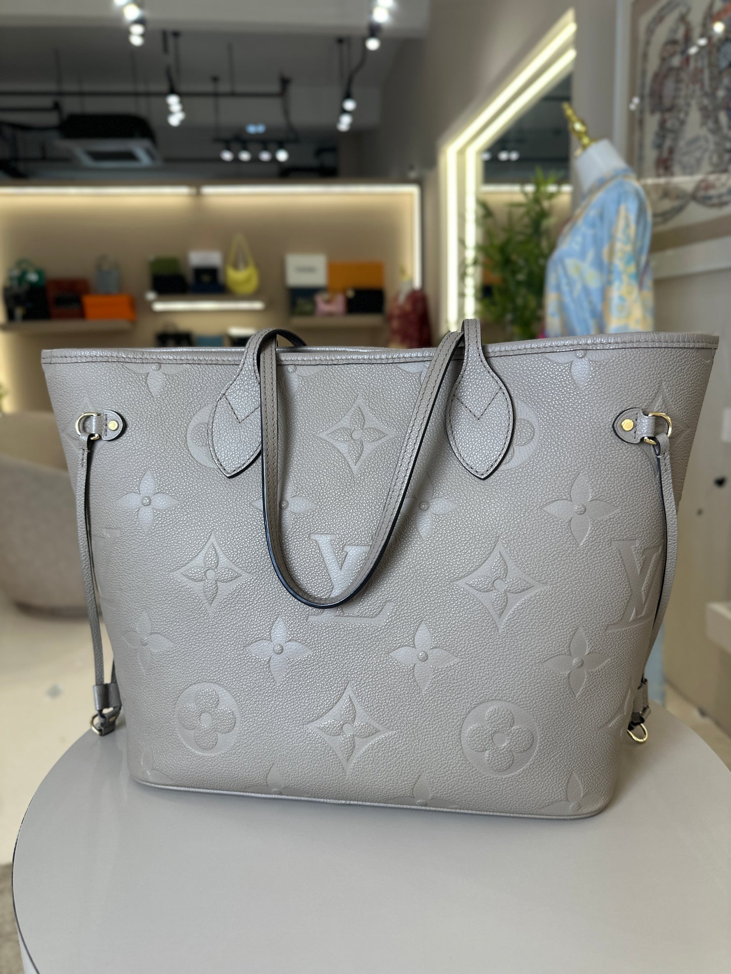 LOUIS VUITTON NEVERFULL MM EMPREINTE TOURTERELLE