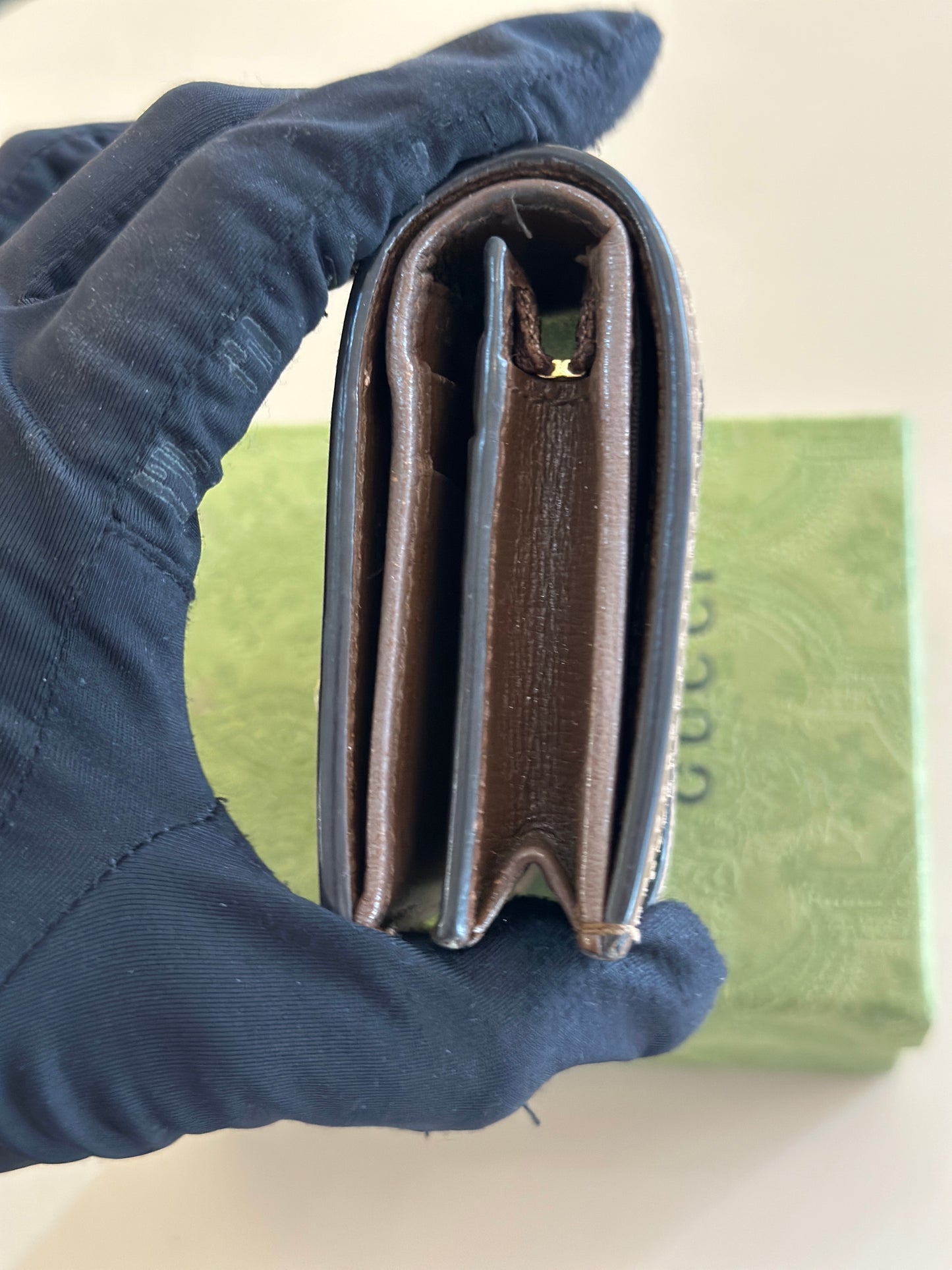 GUCCI COMPACT WALLET