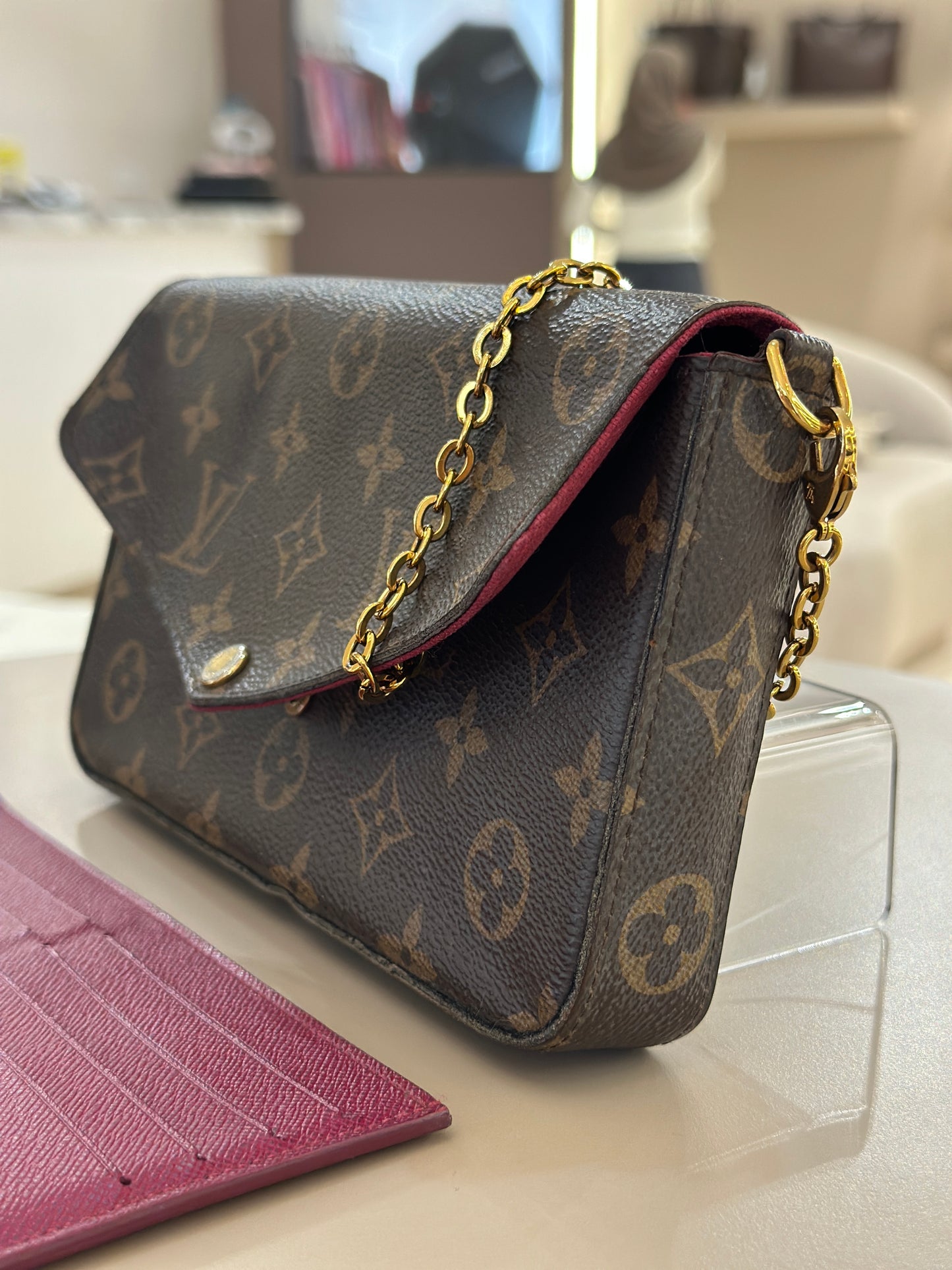 LOUIS VUITTON FELICIE POCHETTE