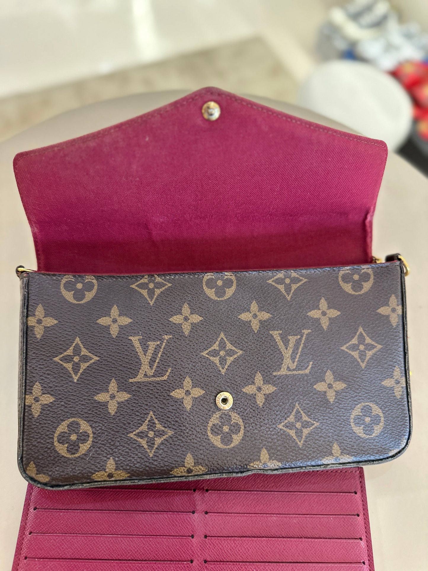 LOUIS VUITTON FELICIE POCHETTE