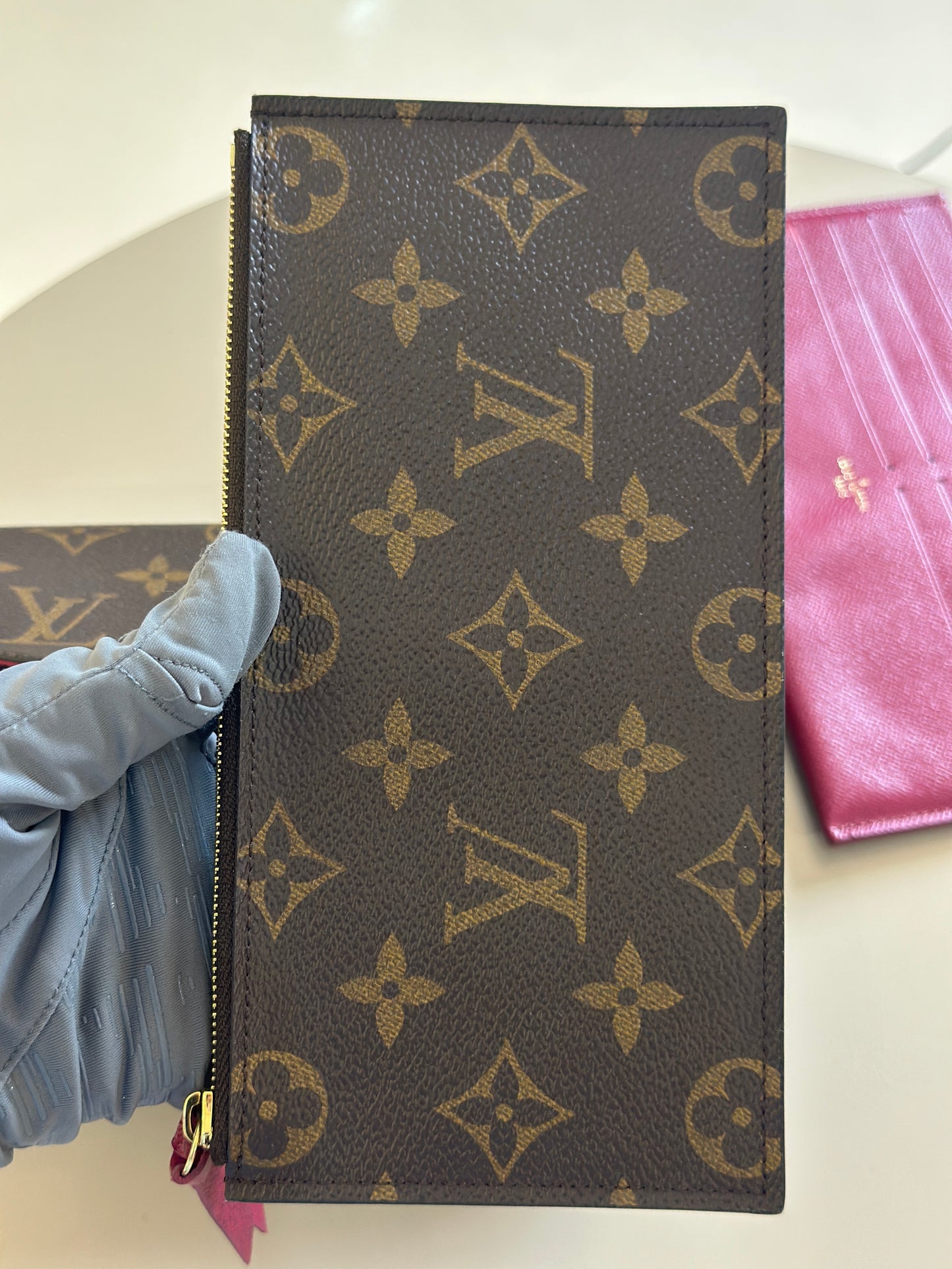 LOUIS VUITTON FELICIE POCHETTE MONOGRAM