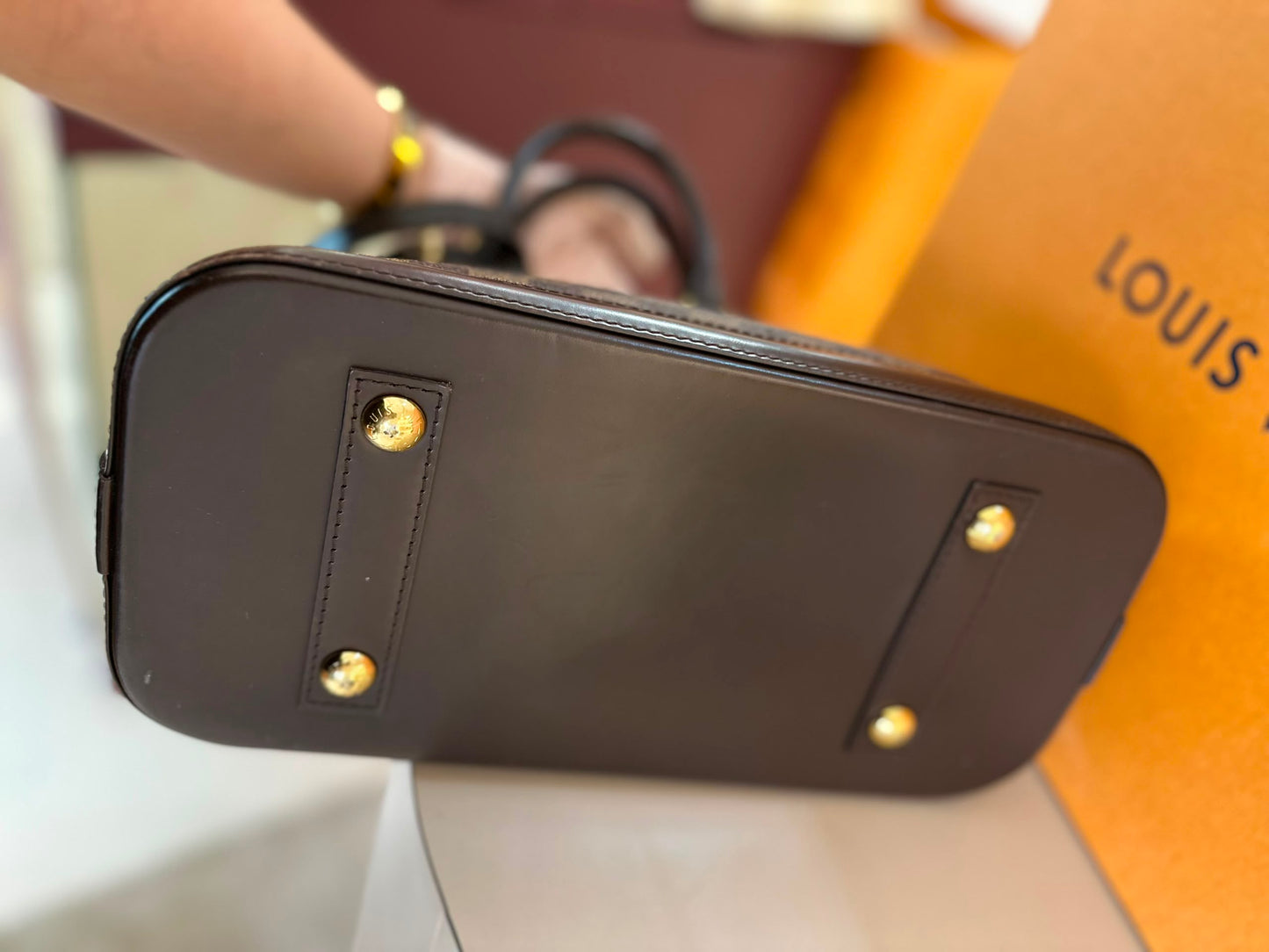 LOUIS VUITTON ALMA PM